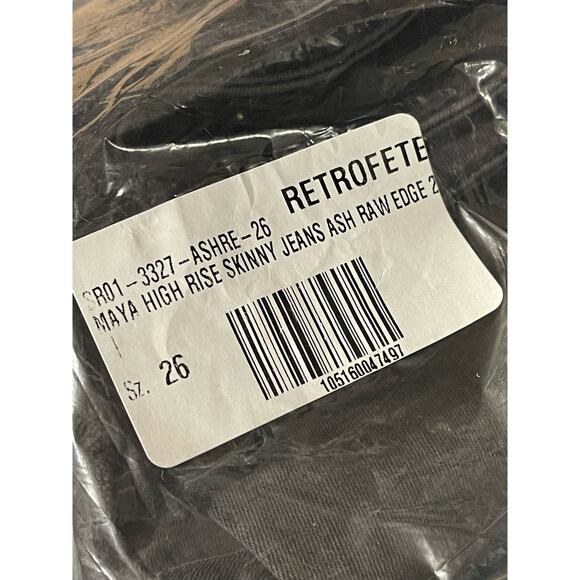 Ser.O.Ya Maya High Rise Distressed Stretch Skinny Jeans in Ash Size 26 NWT - Picture 10 of 11